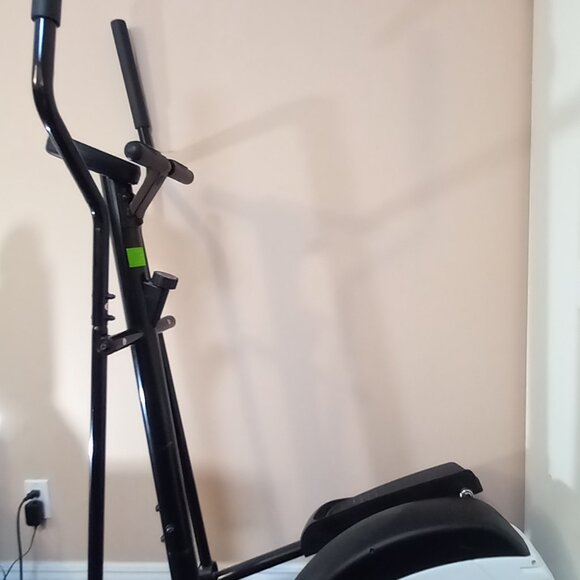 Elliptical cross trainer exercise machine - Picture 5 of 6